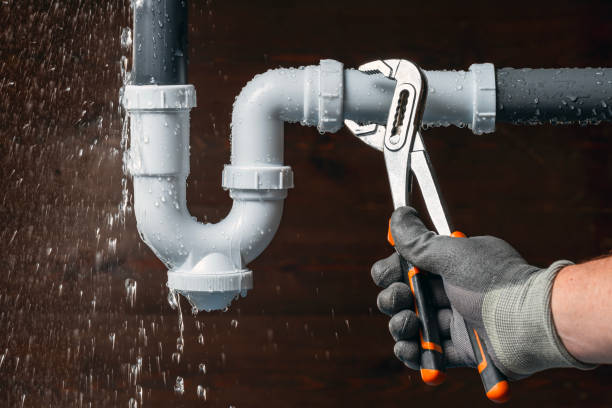 Professional Gas Line Repair technician working in Ortonville, MI